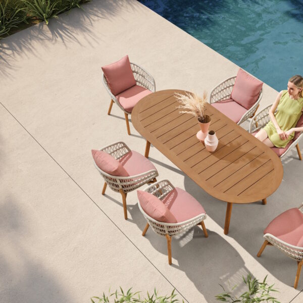 Vasca/D7 Dining Set
